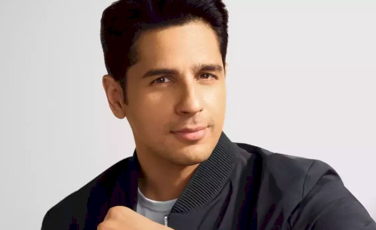 Sidharth Malhotra Height, Age, Wife, Girlfriend, Family, Biography & More